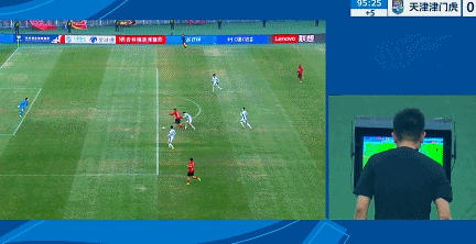 中超焦点战点球争议引爆赛后争议