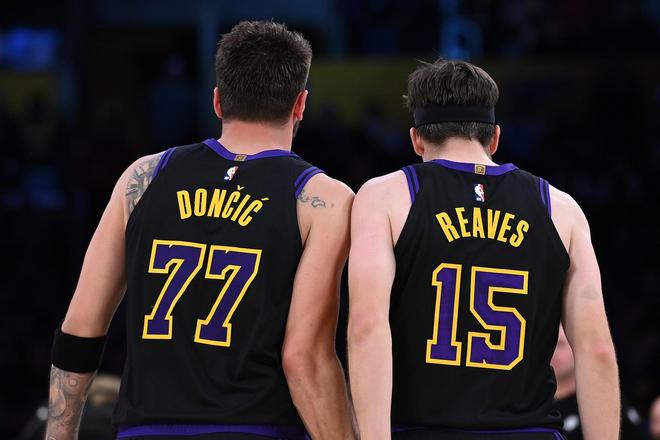 快船逆袭成西部大黑马，湖人火箭紧追榜首