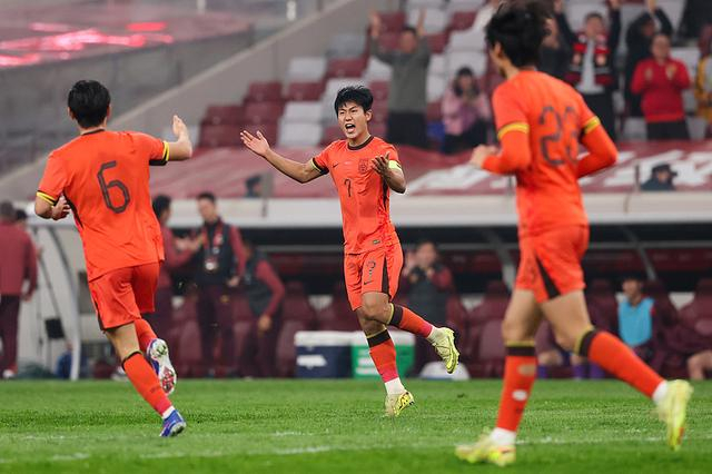 U23国足逆转战平泰国 上下半场判若两队为国足重