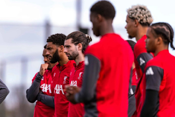 中国男足世预赛逆转澳大利亚 韦世豪绝杀助球队