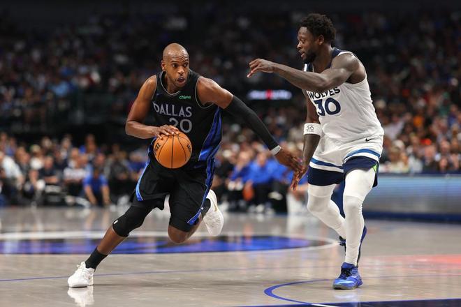 爱德华兹复出率队横扫独行侠 兰德尔达成生涯