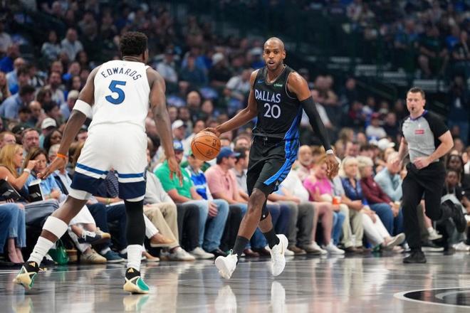 爱德华兹复出率队横扫独行侠 兰德尔达成生涯