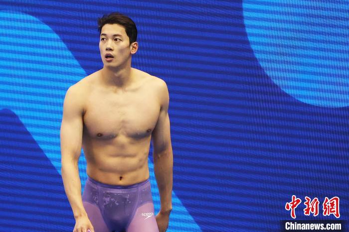 覃海洋58秒26破亚洲纪录 张雨霏蝶泳晋级