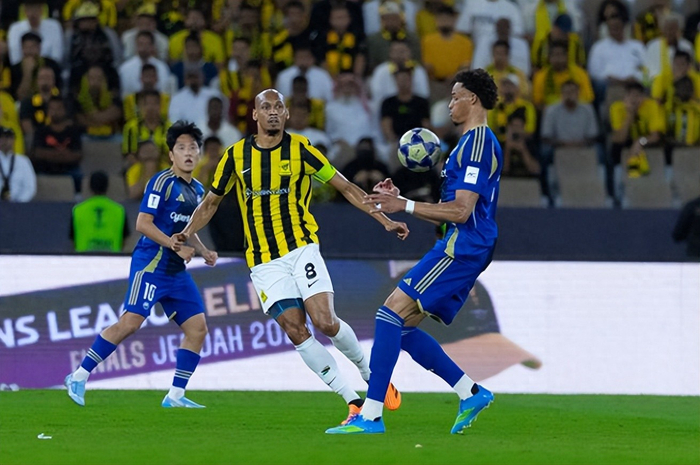 日本双雄掀翻沙特豪门 亚冠8强战上演冷门风暴